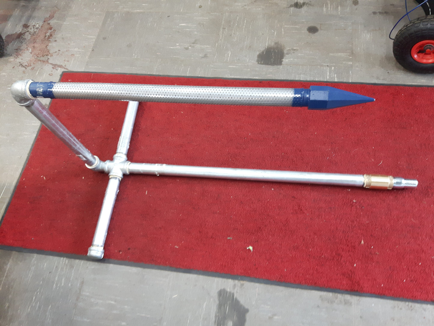 Galvanized Sand Point Stand